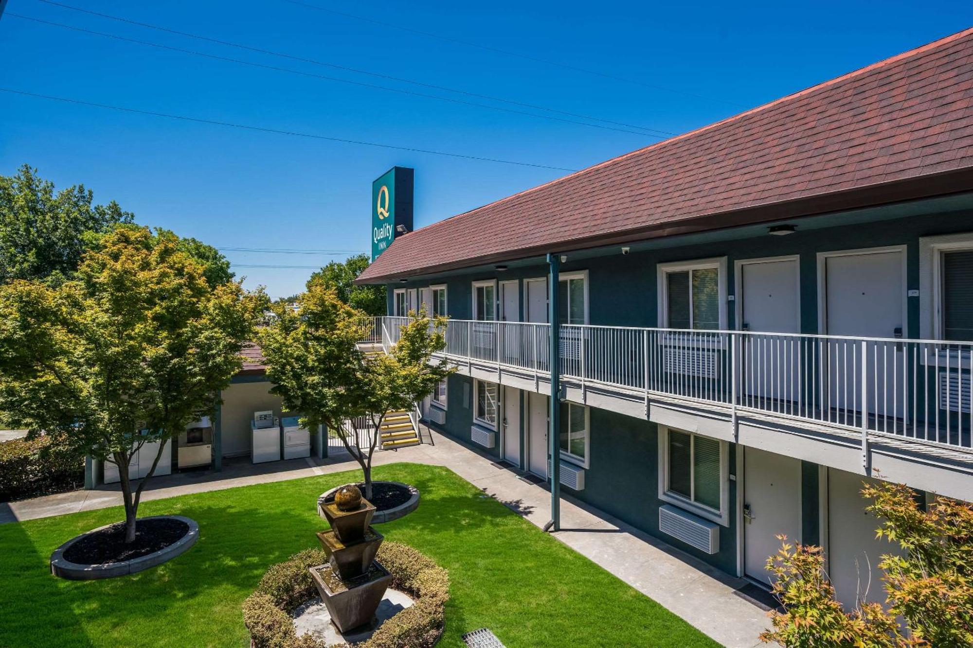 Quality Inn Elk Grove-Sacramento Esterno foto