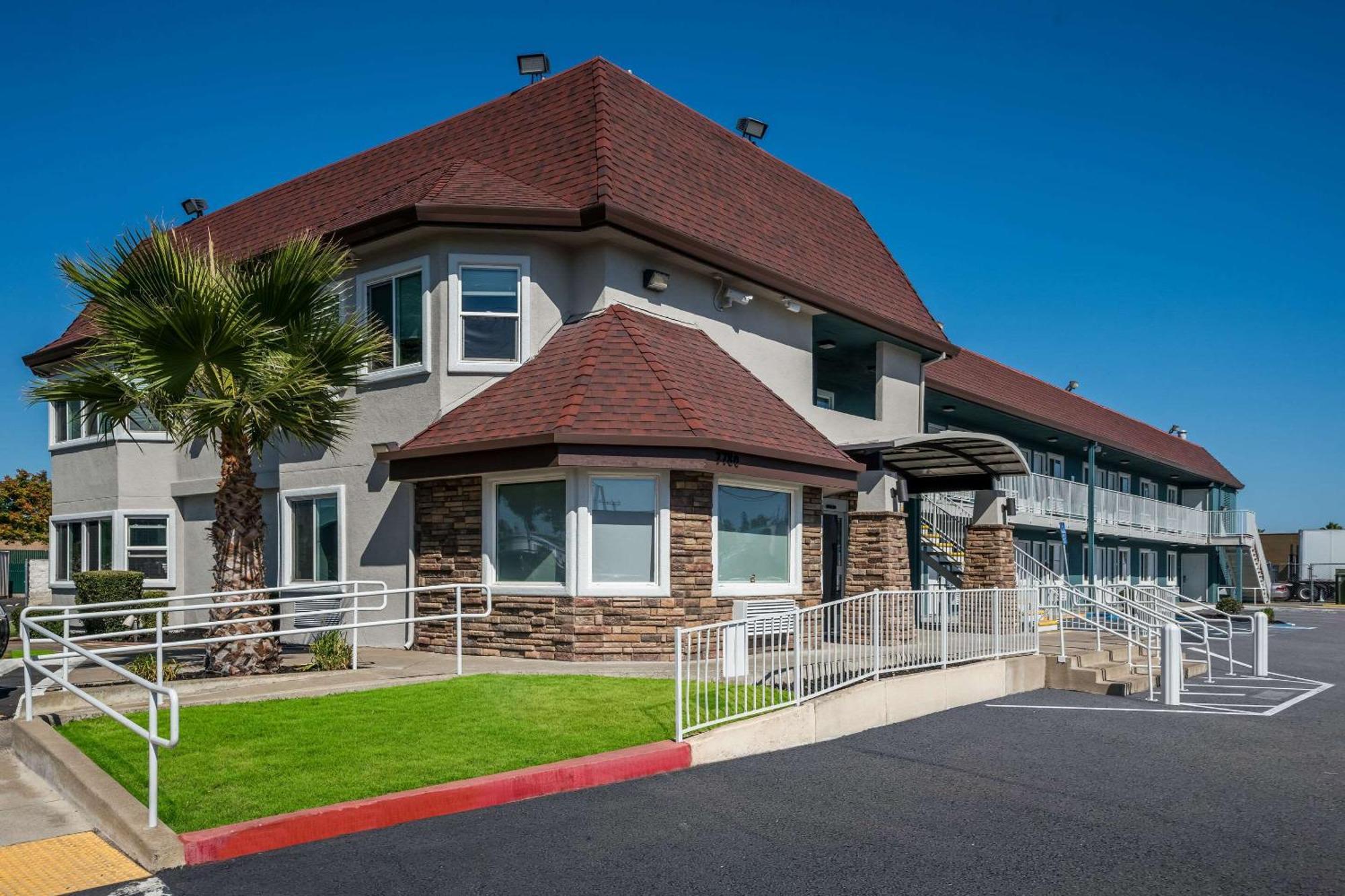 Quality Inn Elk Grove-Sacramento Esterno foto