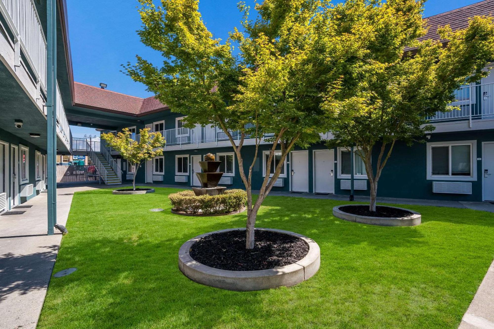 Quality Inn Elk Grove-Sacramento Esterno foto